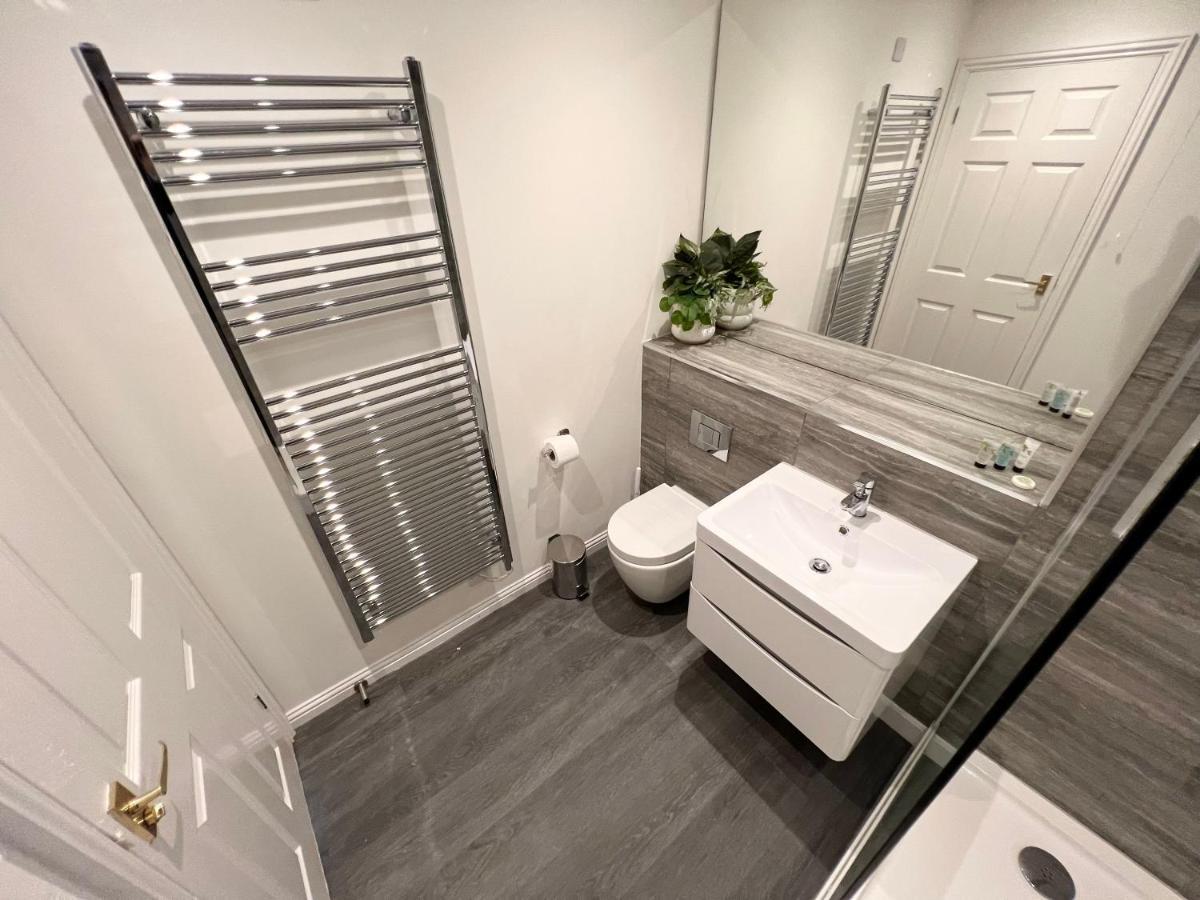 Urban Living'S The Hopkins, Beautiful City Apartment With Private Parking أكسفورد المظهر الخارجي الصورة